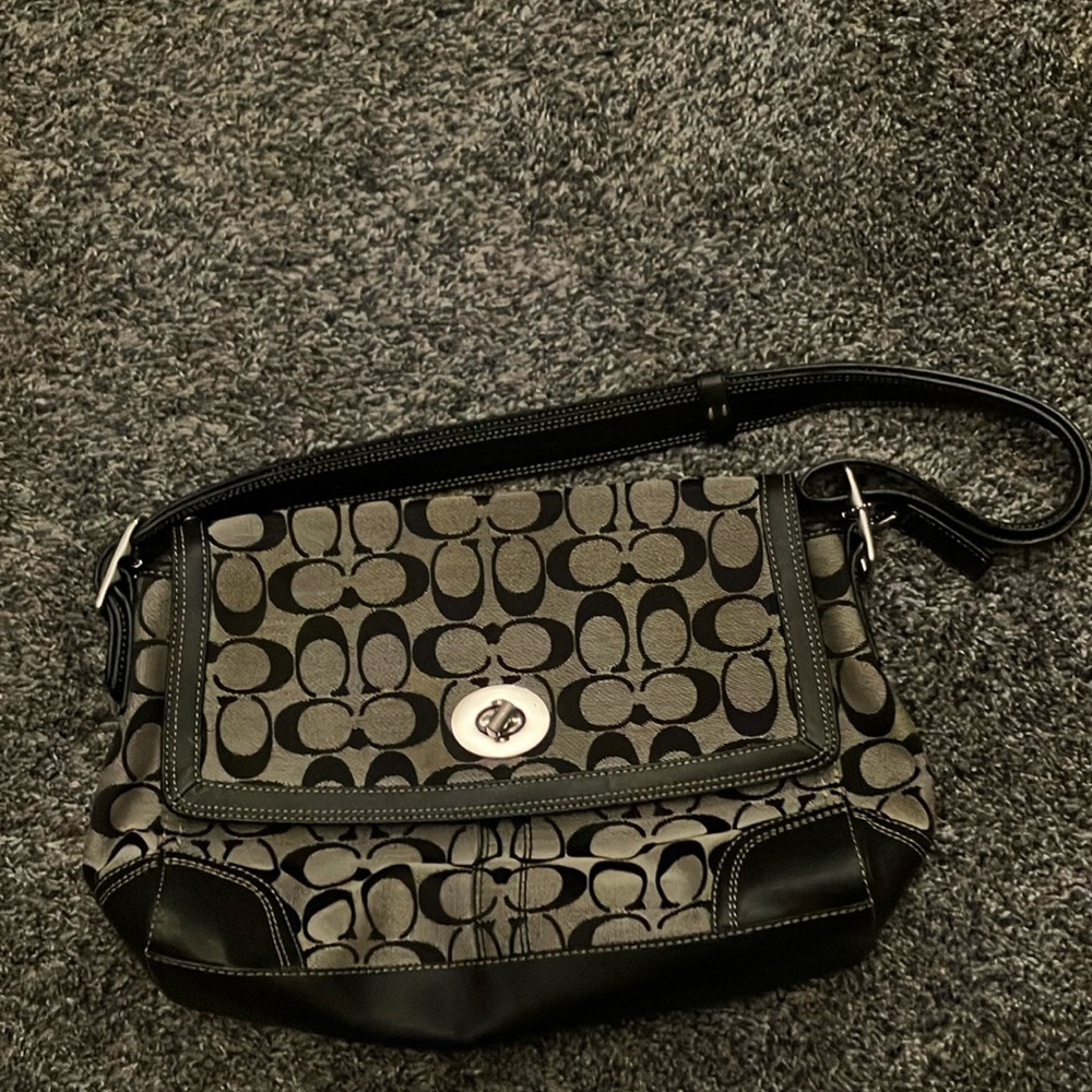 Coach shoulder bag